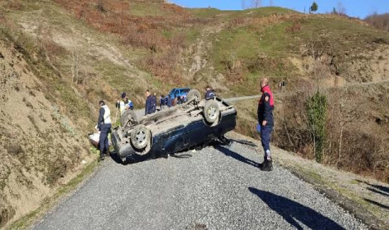 Takla atan otomobilin 90 yaşındaki sürücüsü öldü, eşi ve komşusu yaralandı