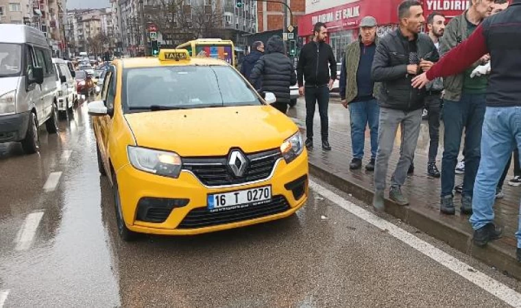 Taksi şoförünü boynundan bıçaklayan 15 yaşındaki şüpheli adli kontrolle serbest