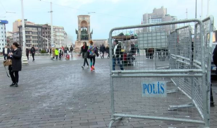 Taksim’de yılbaşı hazırlıkları