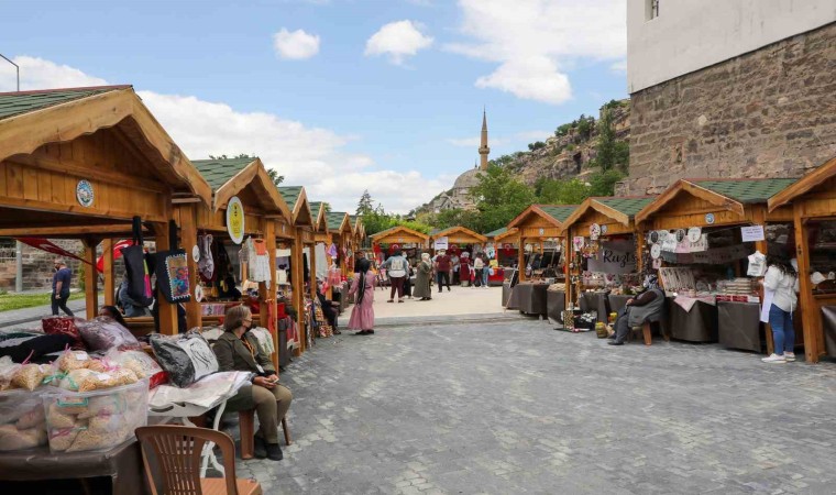 Talasın vazgeçilmezi yılın son Maharetli Elleri