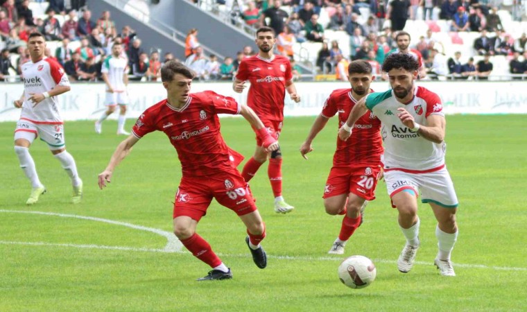 TFF 3. Lig: Karşıyaka: 0 - Bulvarspor: 0