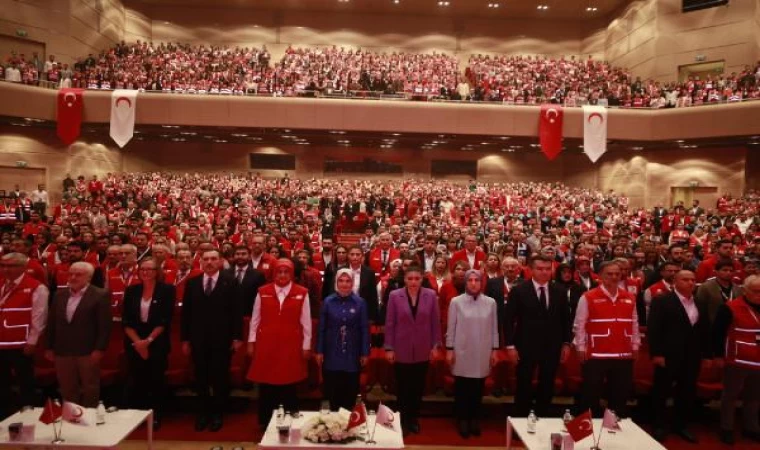 Türk Kızılayı’nın ”Kırmızı Yelek Uluslararası Gönüllülük Ödülleri” sahiplerine verildi 