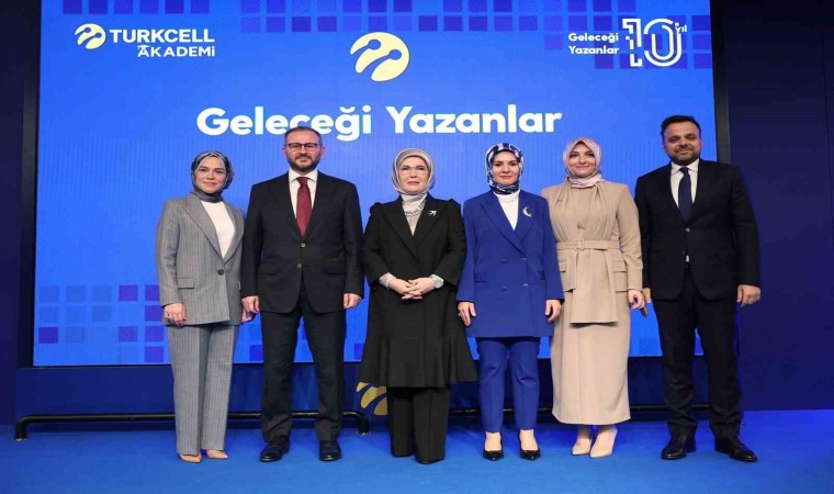 Turkcell ile ‘Geleceği Yazanlar 10 yaşında