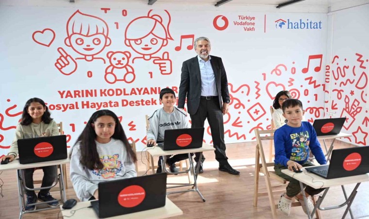 Türkiye Vodafone Vakfından 16 yılda 1,5 milyar TLlik sosyal katkı