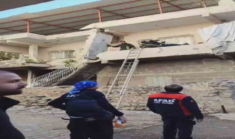 Üzerine merdiven çöken inşaat işçisi hayatını kaybetti