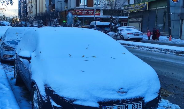 Van’da etkili kar yağışı; 138 yerleşim yerinin yolu kapandı