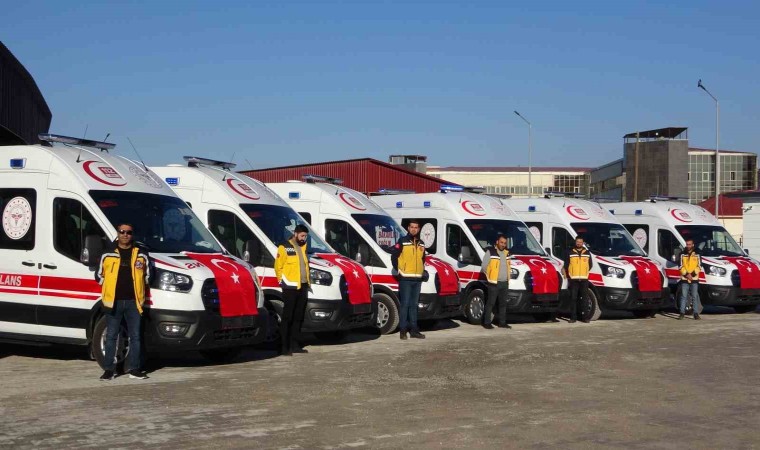 Vanın sağlık filosuna 6 yeni ambulans eklendi