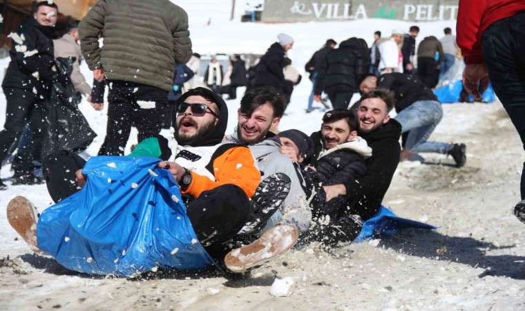 16. Ayder Kardan Adam Festivali renkli görüntülere sahne oldu