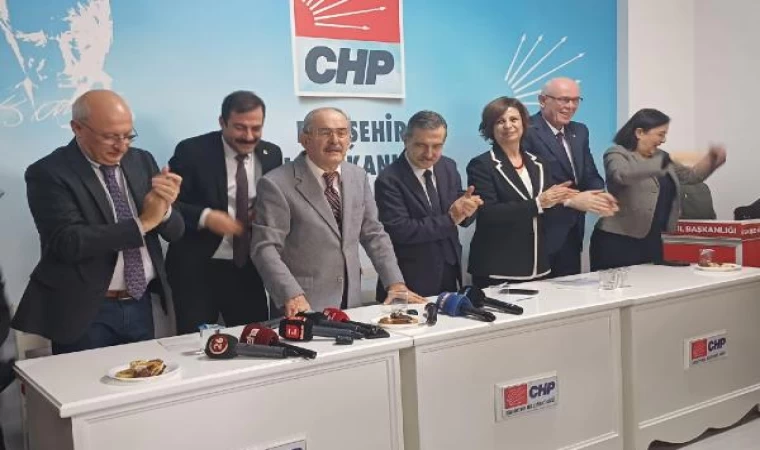 25 yıllık başkanlık dönemi biten Büyükerşen’den CHP’ye eleştiri