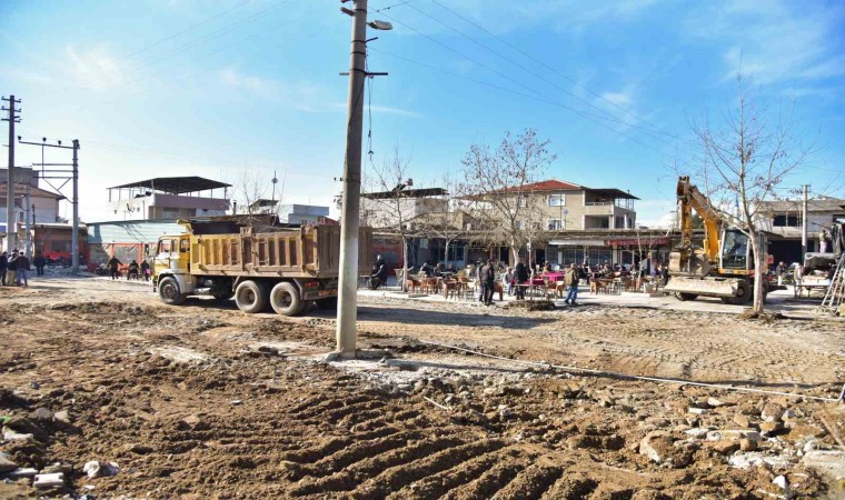 Acarlarda yeni meydan ve yol çalışmaları hız kazandı