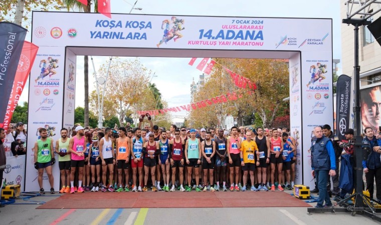 Adana Kurtuluş Yarı Maratonunda birinciler Kenyadan