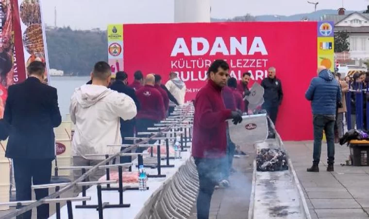 Adana lezzetleri İstanbul’a taşındı; 34 metrelik kebap görenleri şaşırttı