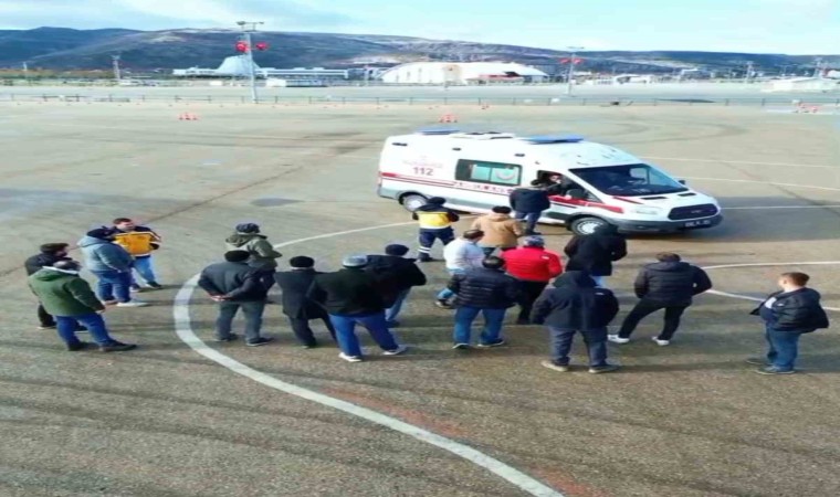 Afyonkarahisarda ‘ambulans sürüş güvenliği eğitimi eğitim verildi