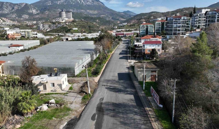 Alanyanın doğu mahallelerinde asfalt yapımı devam ediyor