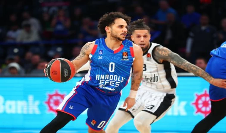 Anadolu Efes - Virtus Bologna: 99-75