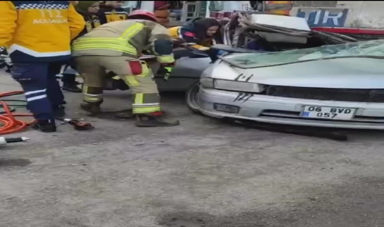 Ankara’da buzlanma kazası; park halindeki TIR’a çarpan otomobilin sürücüsü öldü