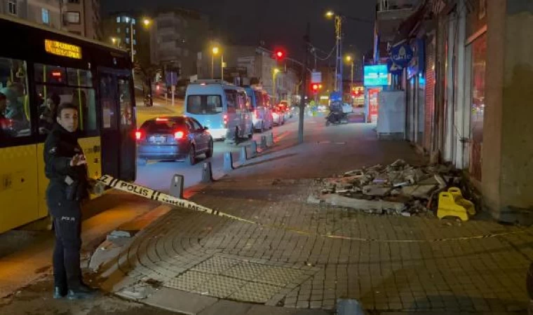 Ataşehir’de binanın balkonu çöktü