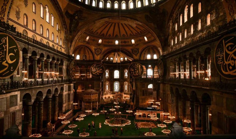 Ayasofya-i Kebir Camii Şerifine turistik amaçlı ziyaretler başladı