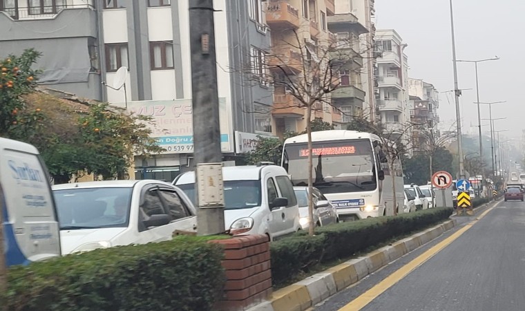 Aydında trafik yoğunluğu dikkat çekiyor