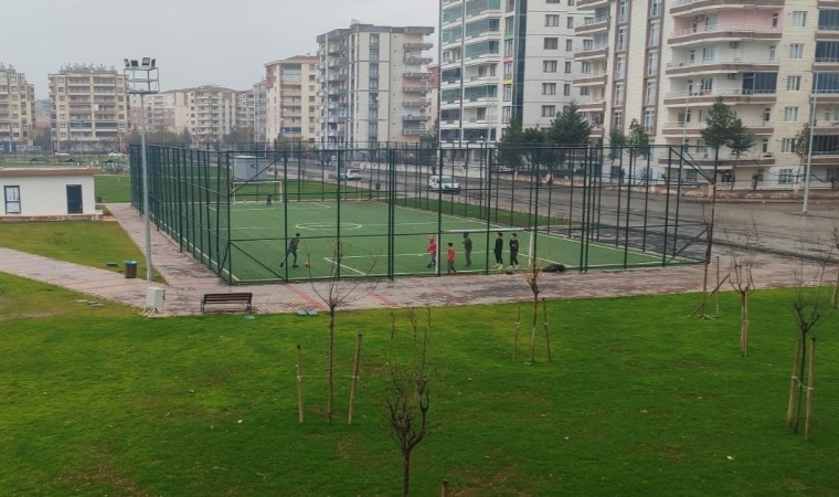 Bağlarda atıl durumdaki arsa parka dönüştürüldü