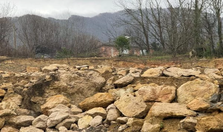 Bartın’da heyelan yaşanan yol için önlem isteği 