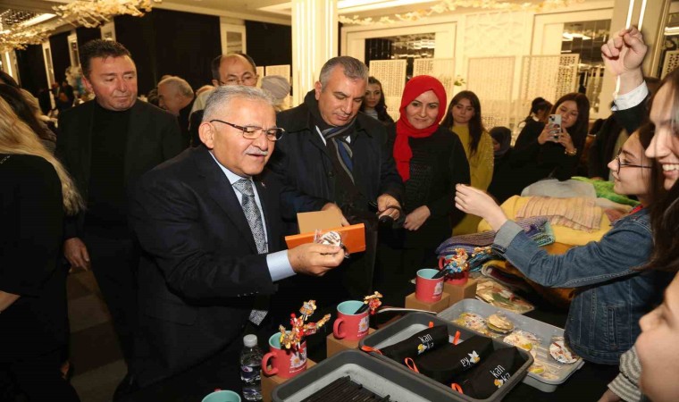 Başkan Büyükkılıç: Kalleş terör saldırısında yaralanan Kayserili askerlerin durumu iyi