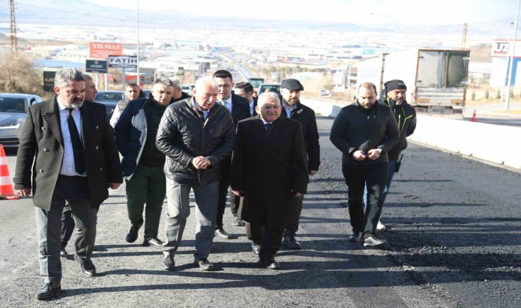 Başkan Büyükkılıç: “OSBdeki yolumuzu pırıl pırıl yaptık”