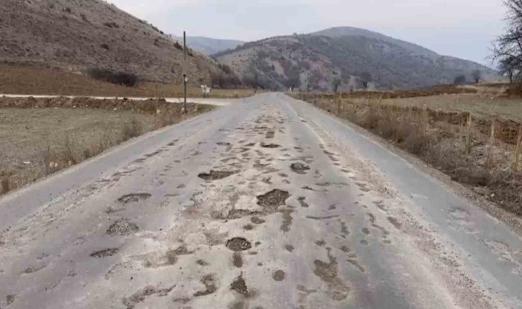 Başkentte 36 mahalleyi birbirine bağlayan yol asfalt bekliyor