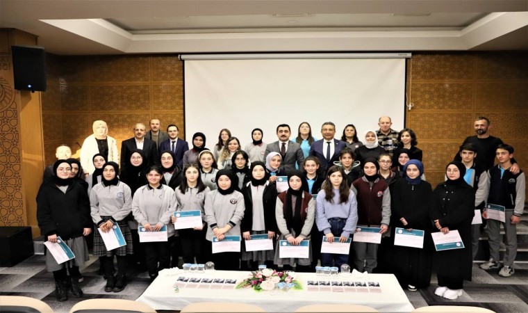 Bayburt Anadolu Mektebi öğrencileri Tarık Buğrayı anlattı