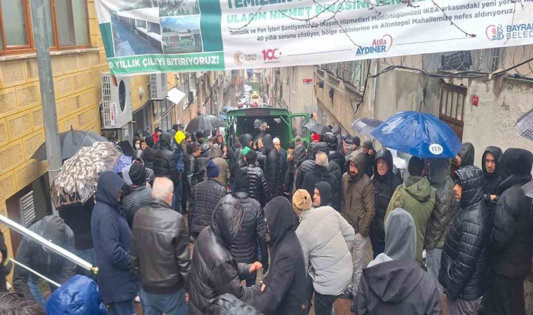 Bayrampaşada erkek arkadaşı tarafından Uzi ile öldürülen Nazlı Elmas son yolculuğuna uğurlandı