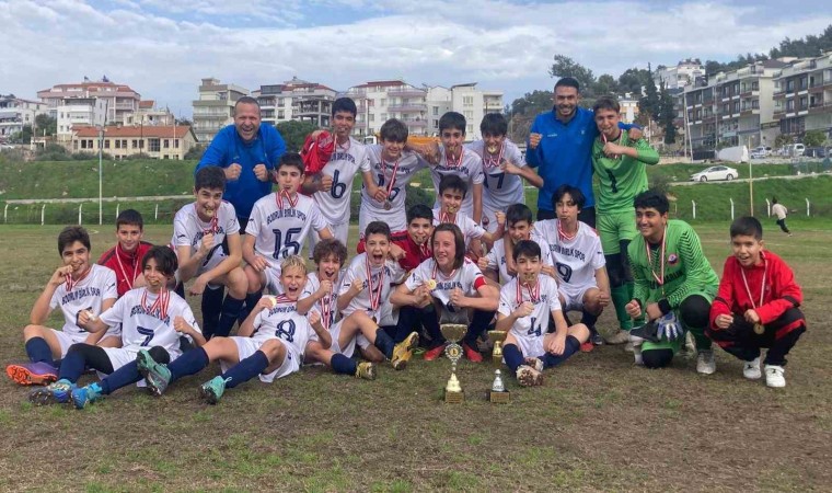 Bodrum Birlikspor U-16 ve U-14 liginde şampiyon oldu