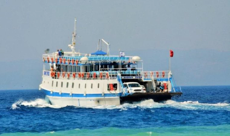 Bodrum’da feribot seferlerine ’fırtına’ engeli