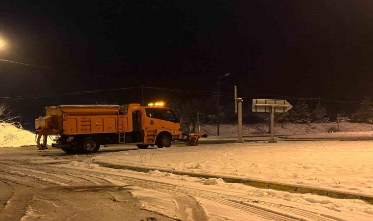 Bolu Dağında kar yağışı etkili olmaya başladı