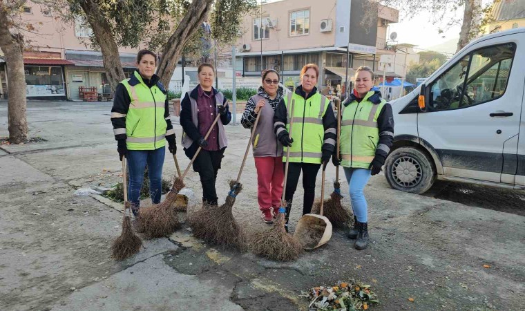 Buharkentin temizliği kadınlara emanet