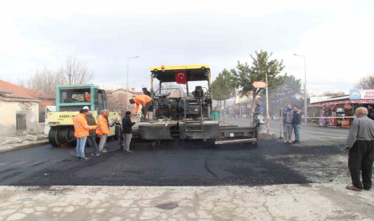 Bünyan Sümer Mahallesinde asfalt çalışmaları başladı.