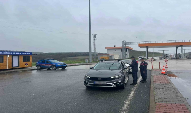 Bursada jandarmadan Huzur ve Güven uygulaması: 55 aranan şahıs yakalandı