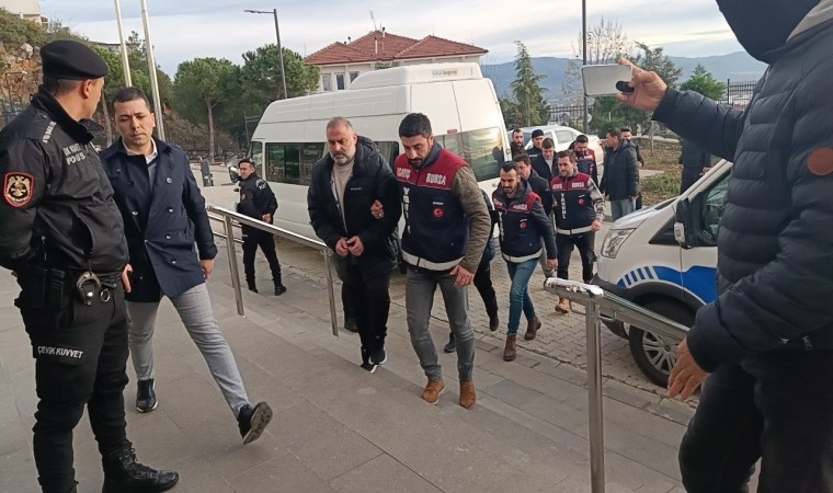 Bursadaki kuyumcu fonu sanıkları adliyeye sevkedildi...Tüm servetine tedbir geldi