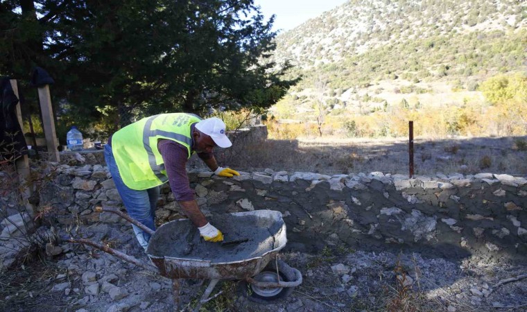 Büyükşehir Belediyesinden Aksekiye gasilhane ve mezarlık hizmeti