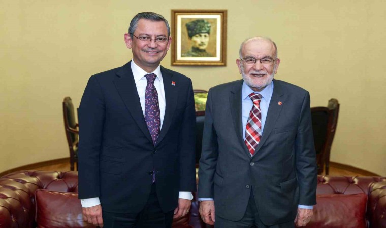 CHP Genel Başkanı Özel, Saadet Partisi Genel Başkanı Karamollaoğlu ile bir araya geldi