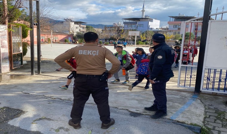 Çinede okul önleri polisle güvenli