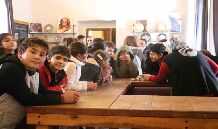 Çocuklardan unutulmaya yüz tutmuş mesleklere yoğun ilgi