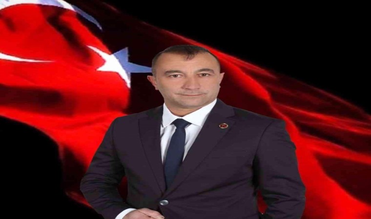 Çorumda Belediye ve İl Genel Meclisi üyesi MHPden istifa etti