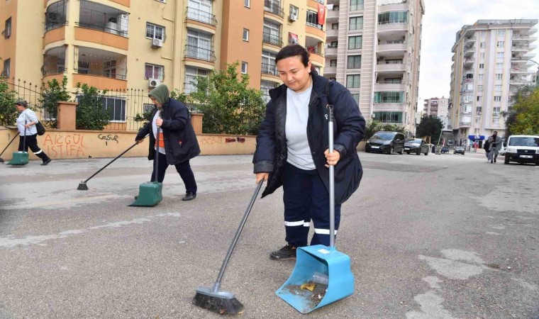 Çukurovanın kadın temizlik ekipleri işbaşında