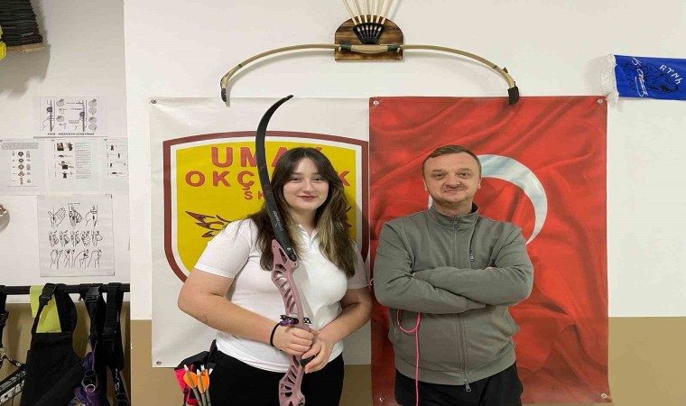 Dilara Ecem Deniz, okçuluk turnuvasında beşinci oldu