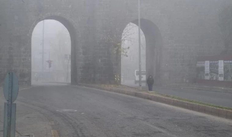 Diyarbakır’da sis; uçak seferlerinde aksamalar yaşanıyor