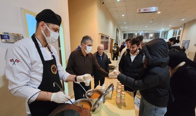 DPÜde öğrencilere çorba ikramı