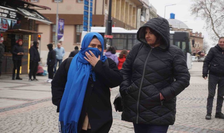 Edirnede soğuk hava hayatı olumsuz etkiledi