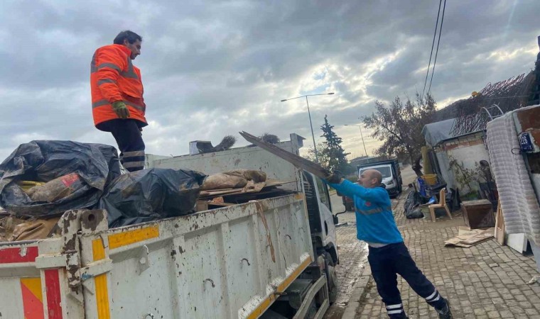 Efeler Belediyesinden Ilıcabaşı Mahallesine yardım eli