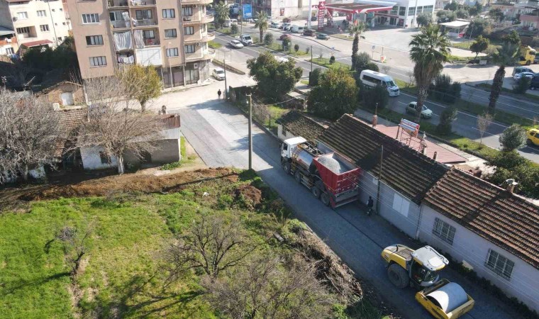 Efelerde yol yapım çalışmaları aralıksız sürüyor