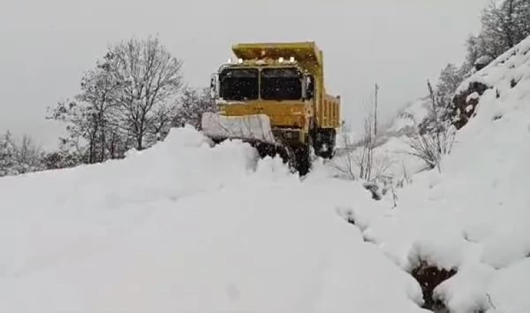 Elazığ’da 129 köy yolu, ulaşıma kapandı